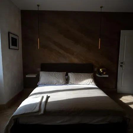 Luxury Cecilia Via Antonio Del Re 9 Guest house
