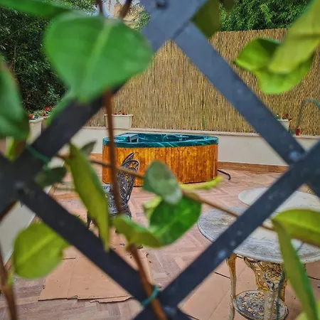 Guest house Luxury Cecilia Via Antonio Del Re 9