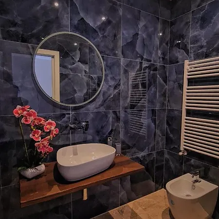 Luxury Cecilia Via Antonio Del Re 9 Guest house *